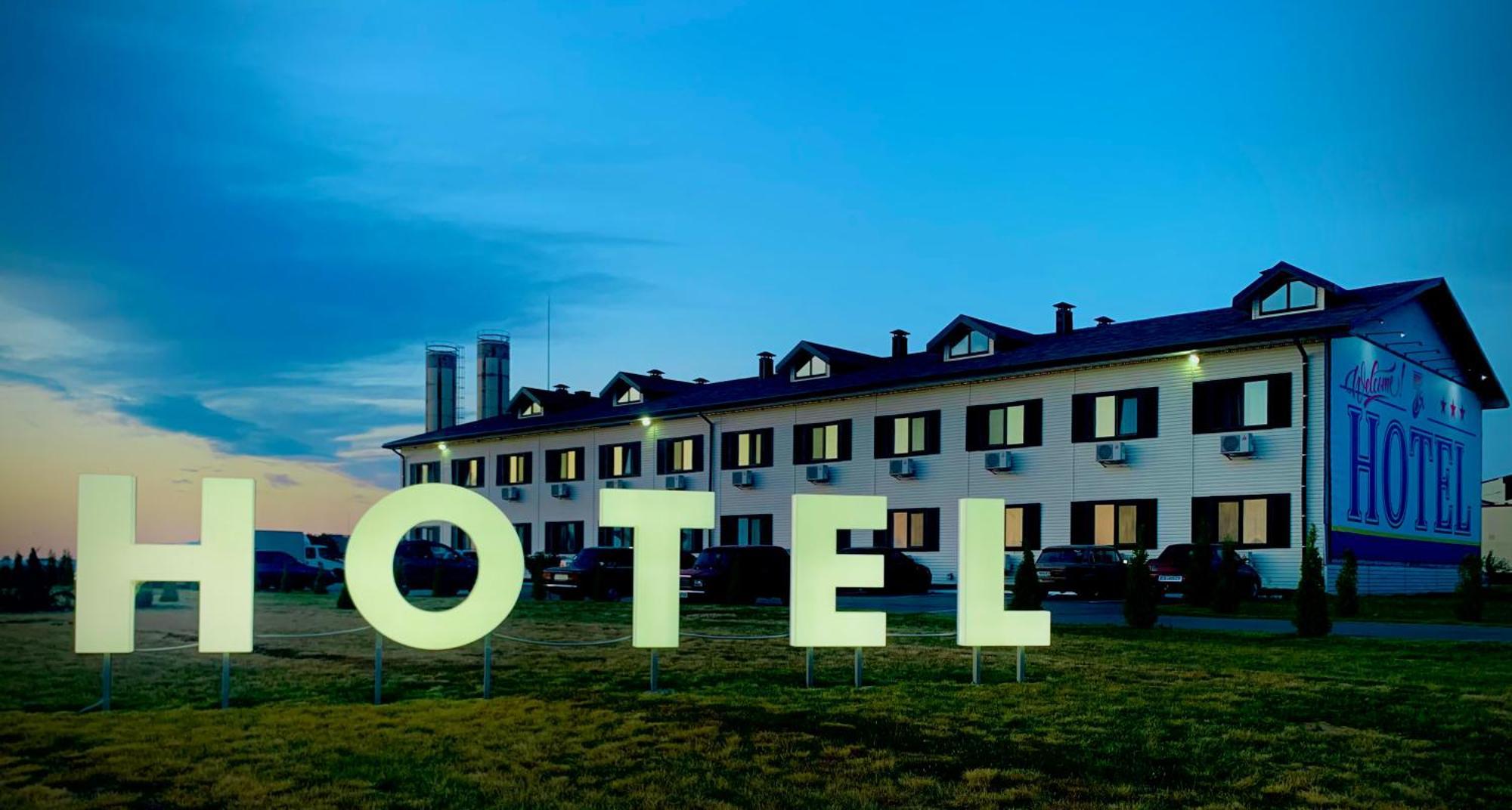 Hotel 7ya Krasnosilske Dış mekan fotoğraf